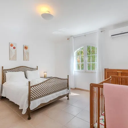Monte Da Torre By Interhome * Alfarrobeira (Loule)